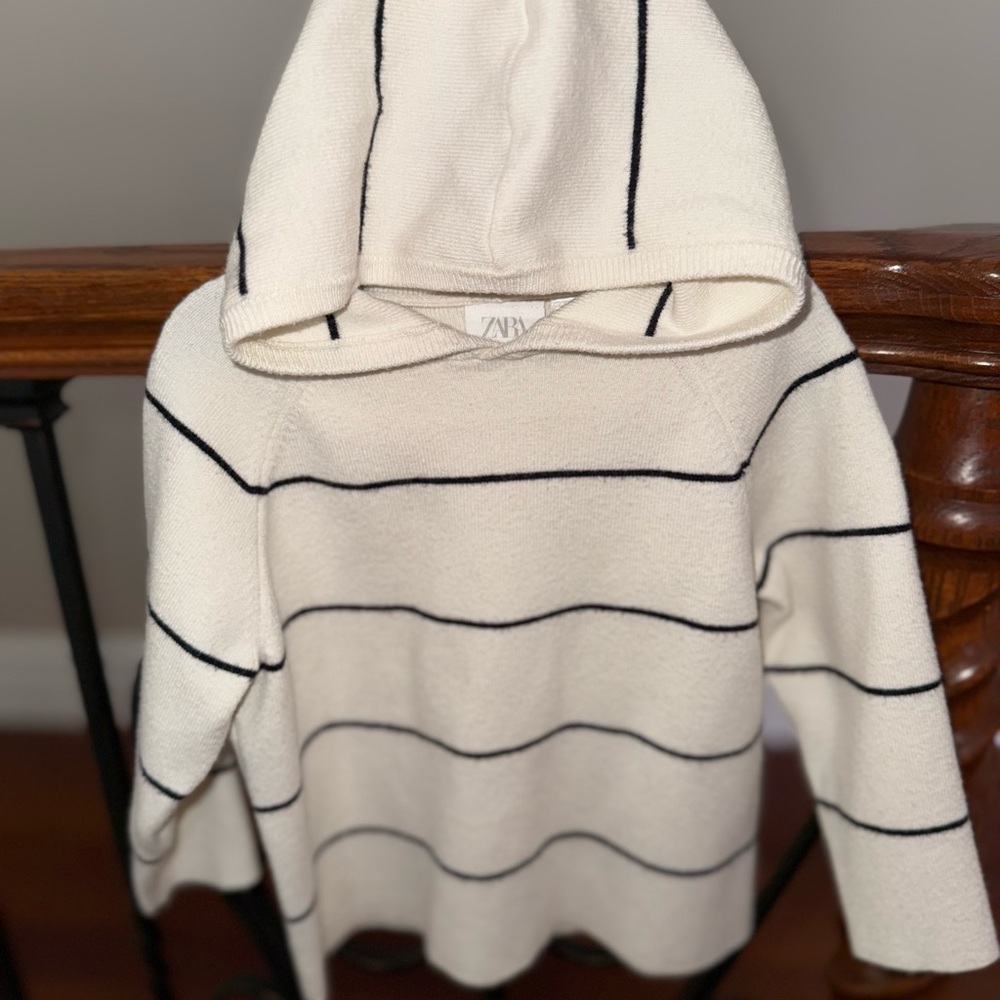 Zara Cream and Black Striped Hoodie